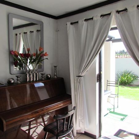 Santini Lace Self Catering Unit Plettenberg Bay Exterior photo